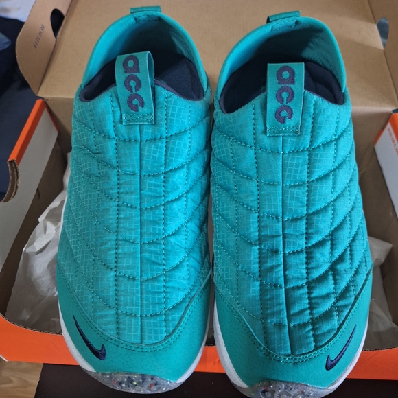 Nike Women Teal ACG Slip-On Sneakers - Picture 2 of 6